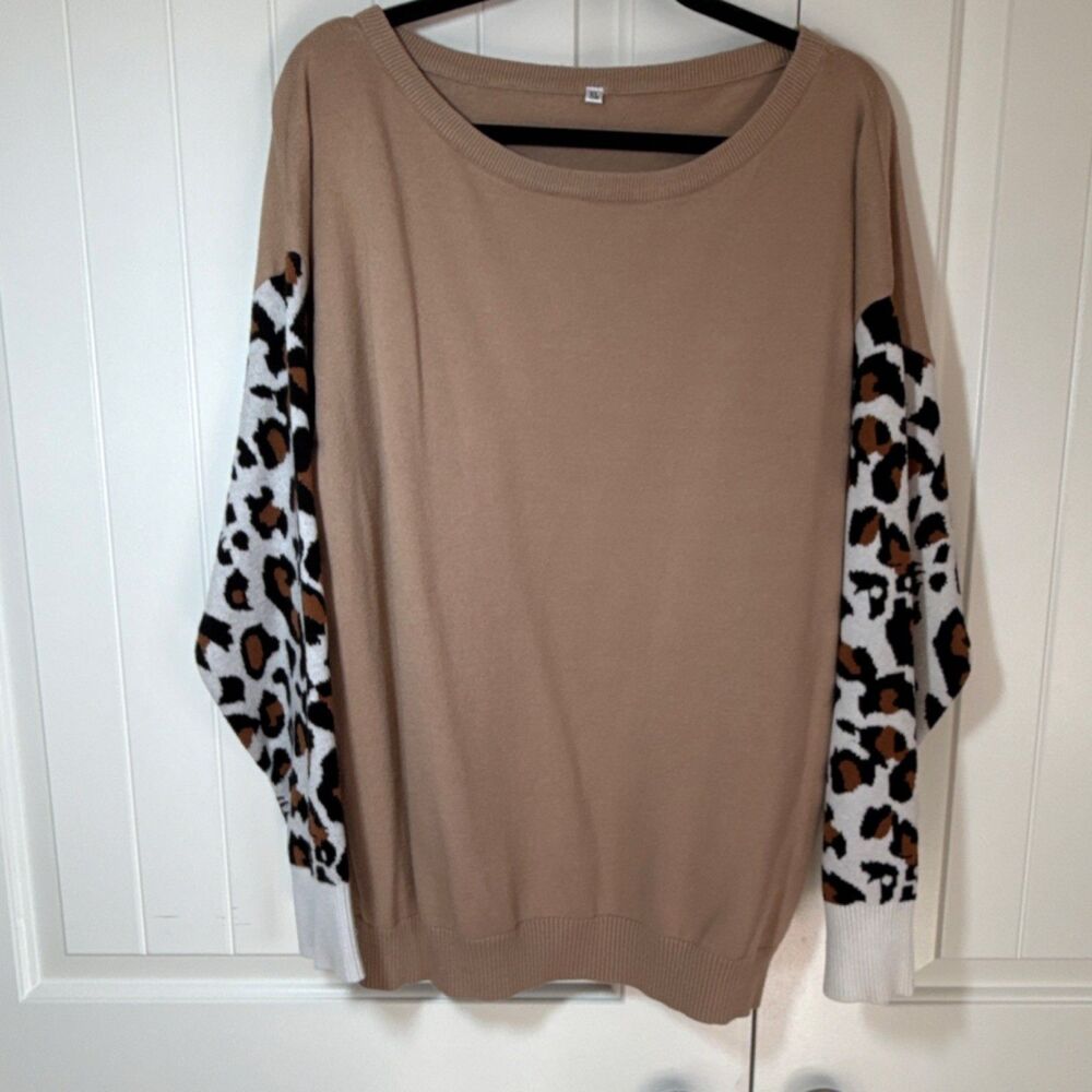 XL Beige Knit Pullover Sweater Leopard Print Long Sleeve Boat Neck